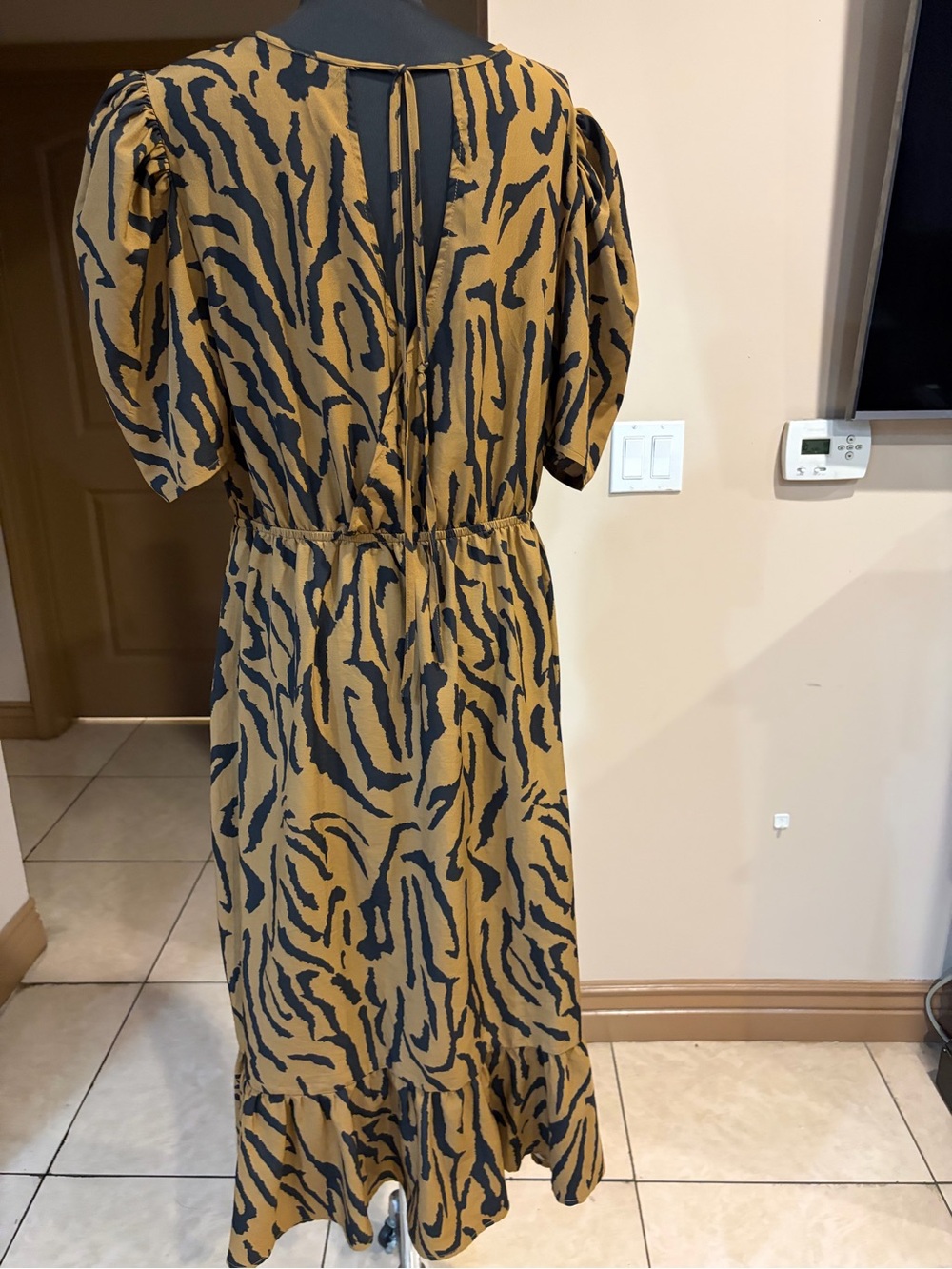 Nasty Gal Zebra-Print Midi Dress - Picture 6 of 7